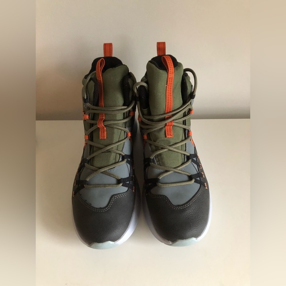 NWOB Merrell Men’s Cloud Mid Polar Waterproof Boots Lichen main image 4
